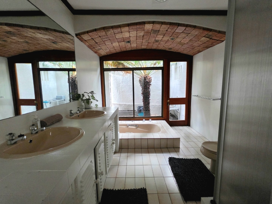 4 Bedroom Property for Sale in Middelpos Northern Cape